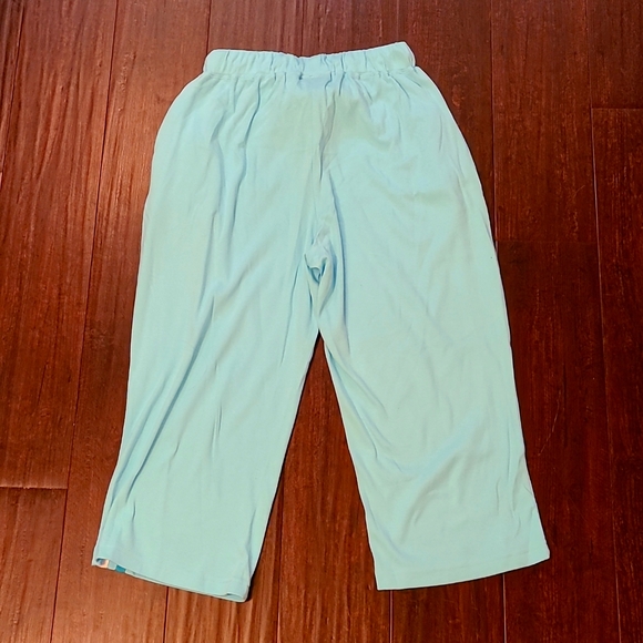 NWOT-Woman Within- Women's Capris- (Medium) - Picture 4 of 4